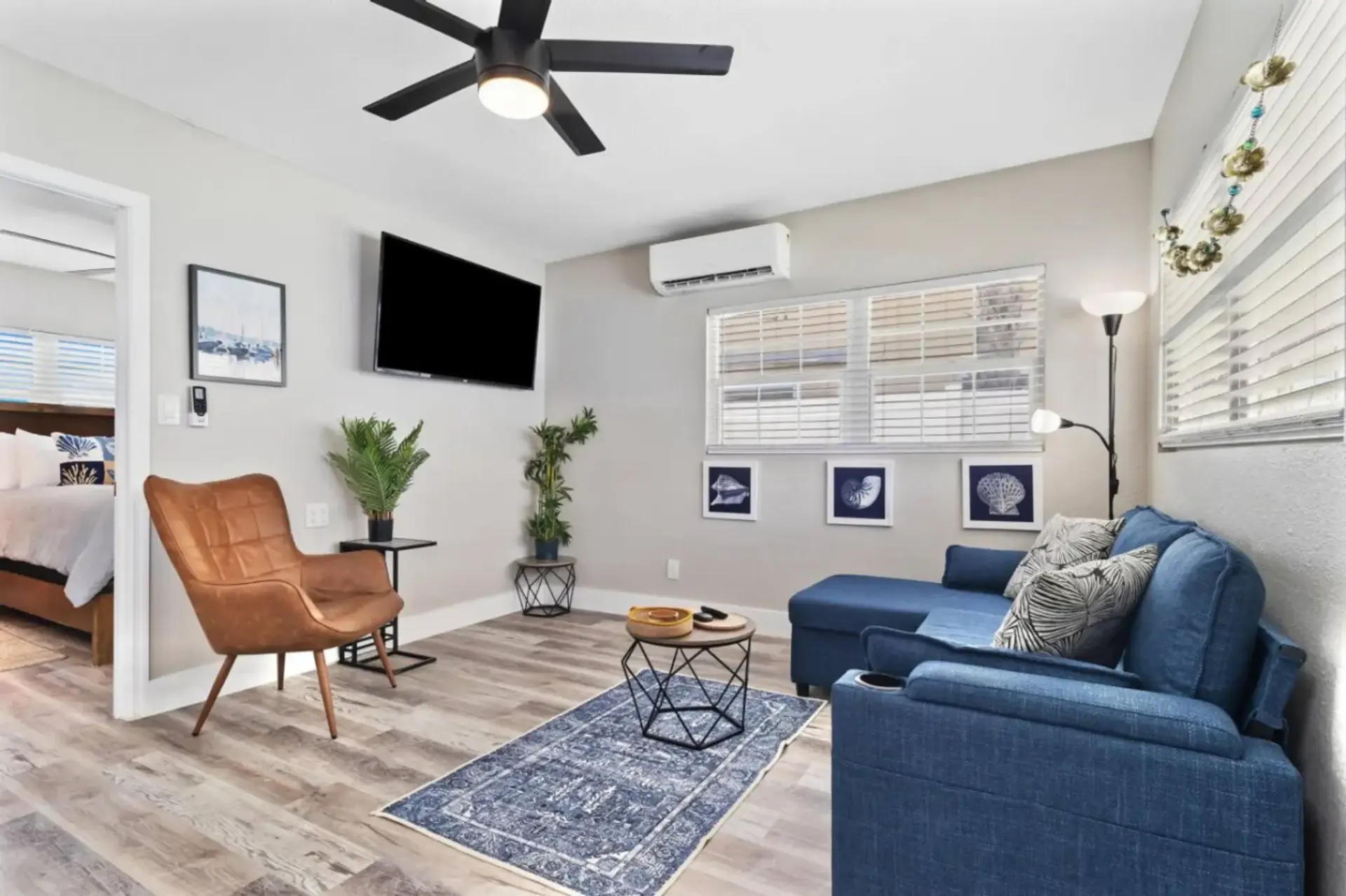 Escape the Winter! 1/1, 2 Blocks to the Beach in St Pete Beach