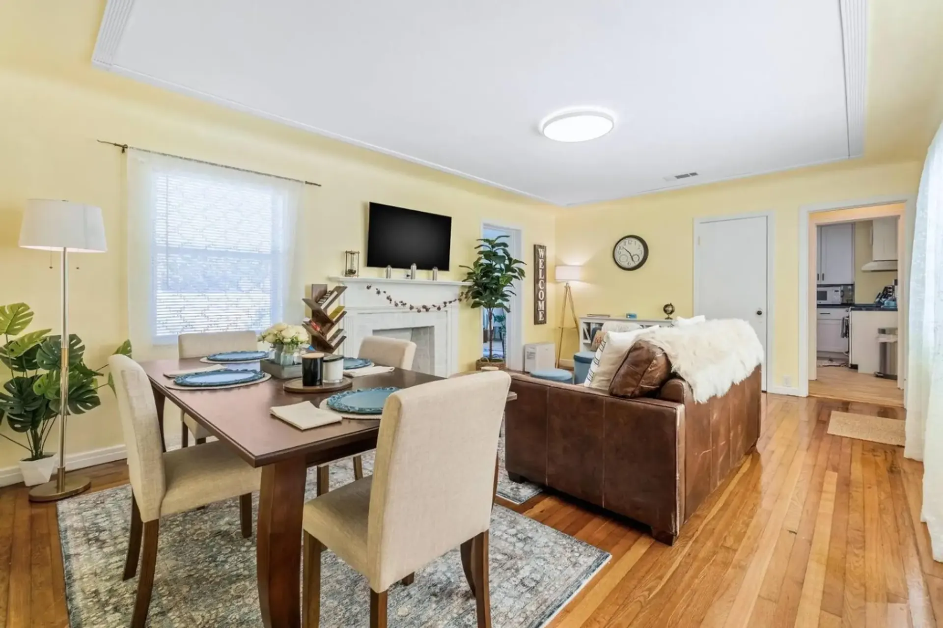 Nonna's Beach Cottage — Weekend Promo!